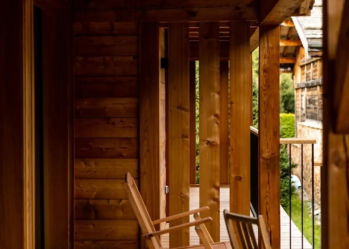 Alpehytte De 8 - 16 Personnes *